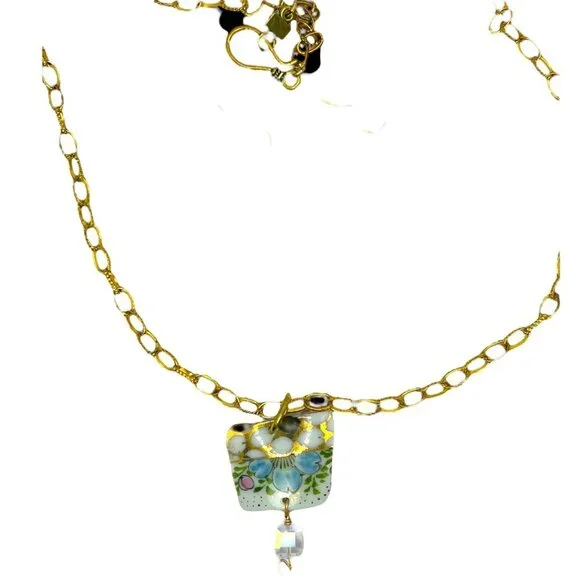 Broken China Pendant Necklace With Gold Tone Chain & Multifaceted Crystal Bead - Picture 8 of 11